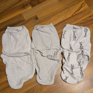 aden + anais Baby Swaddle Wraps in White and Gray